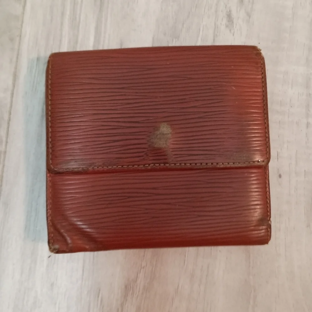 Authentic Louis Vuitton Men's Brown Orange Epi Leather Trifold Compact Wallet